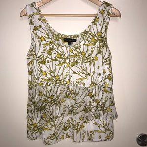 🌴3/$20 Banana Republic SL Layer Top